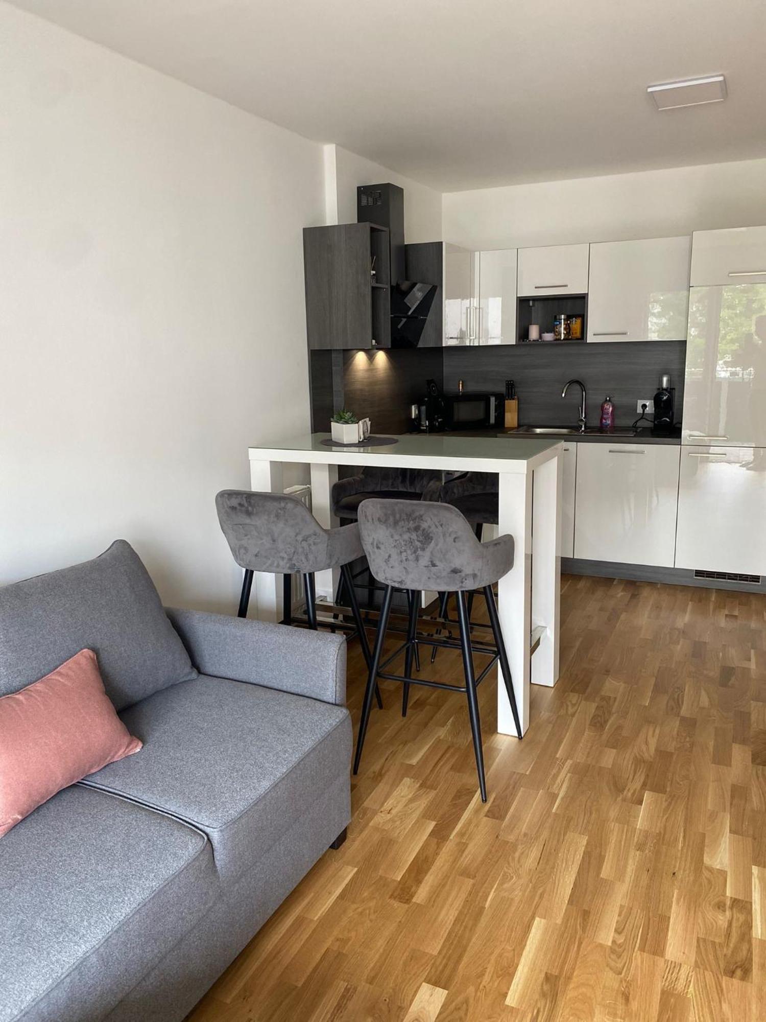 Wunderschoene, Neue Wohnung Mit Grosser Terrasse Ebenthal  Exterior photo